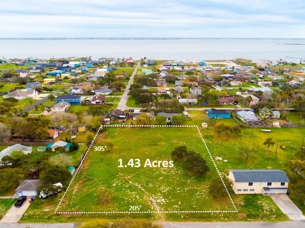 3745 Sweet Bay Dr, Corpus Christi, TX 78418