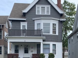2952 N Maryland Ave, Milwaukee, WI 53211