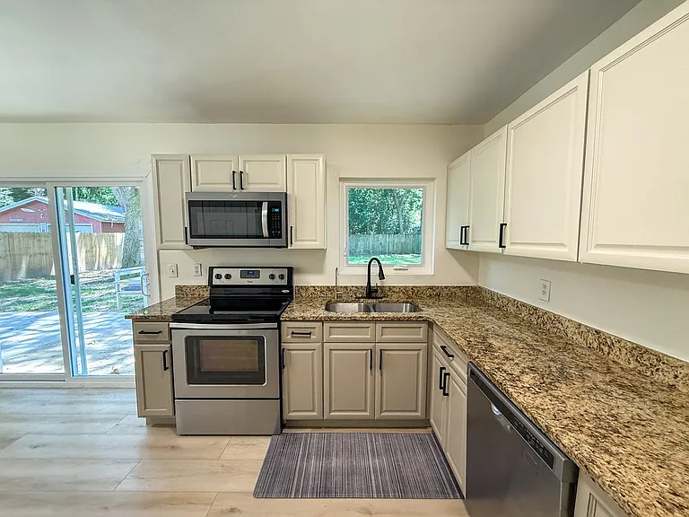 1501 Croquet Dr — Photo 5