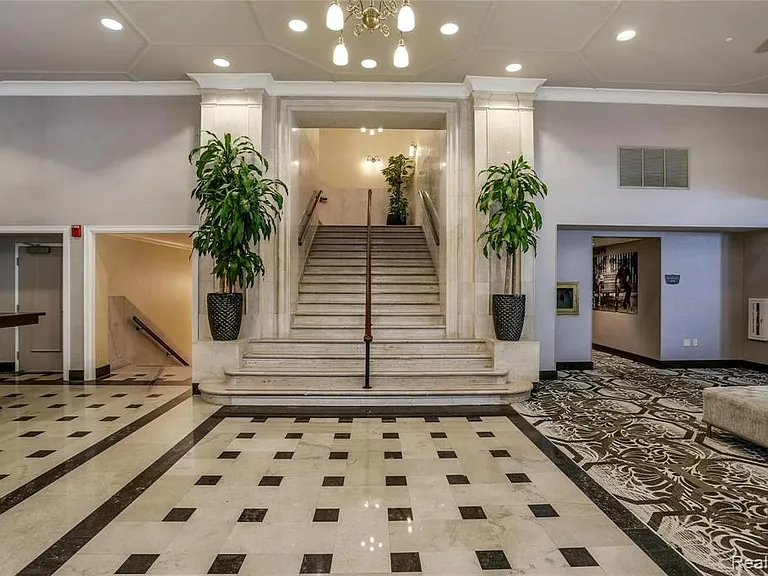 525 W Lafayette Blvd #21B — Photo 50