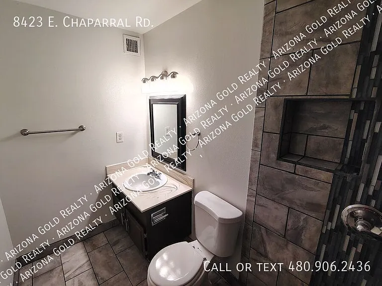 8423 E Chaparral Rd — Photo 16