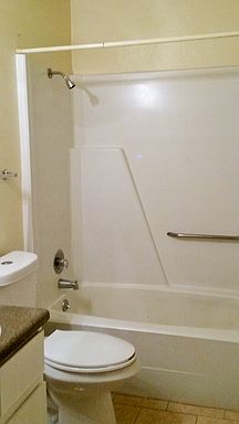 5th image of 1500 E Northwest Blvd #424