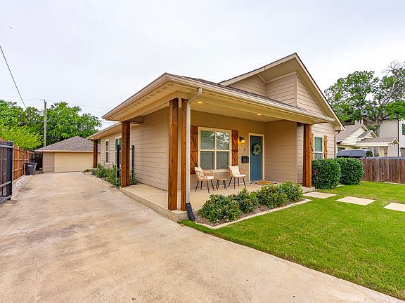 2nd image of 2812 Townsend Dr