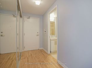 12 York St #1305, Toronto, ON M5J 0A9