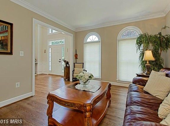 4th image of 7925 Hollington Pl
