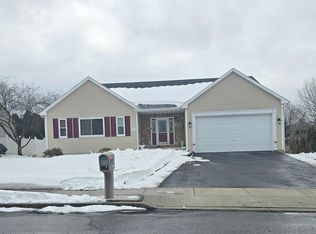 4324 Danor Dr, Reading, PA 19605