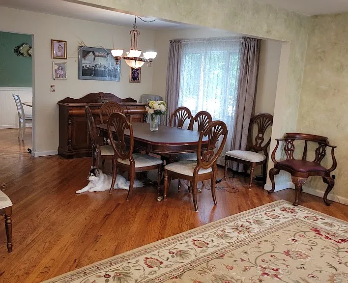 88 Hawthorne Ave — Photo 5