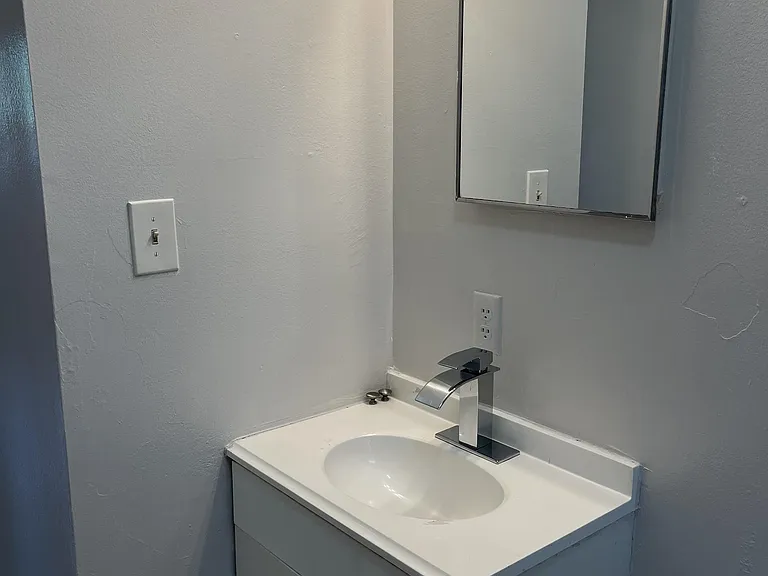 1304 Louis Ct #1 — Photo 13