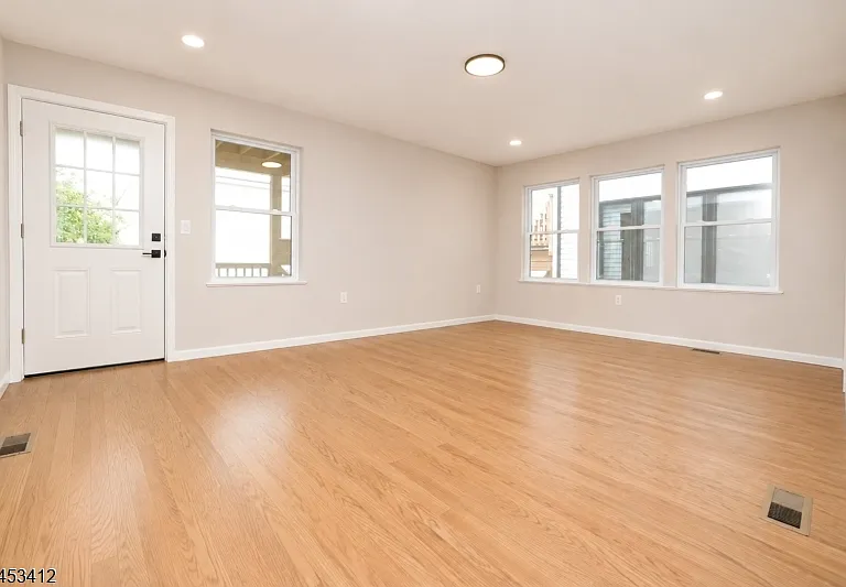 29 Frederick St #1 — Photo 13