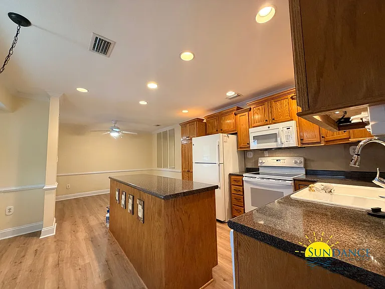 103 Azalea Cir — Photo 6
