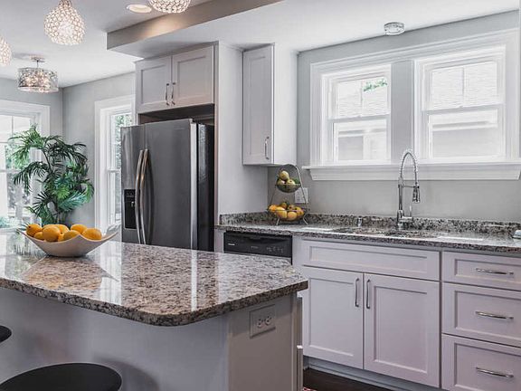 5th image of 4605 N Marlborough Dr