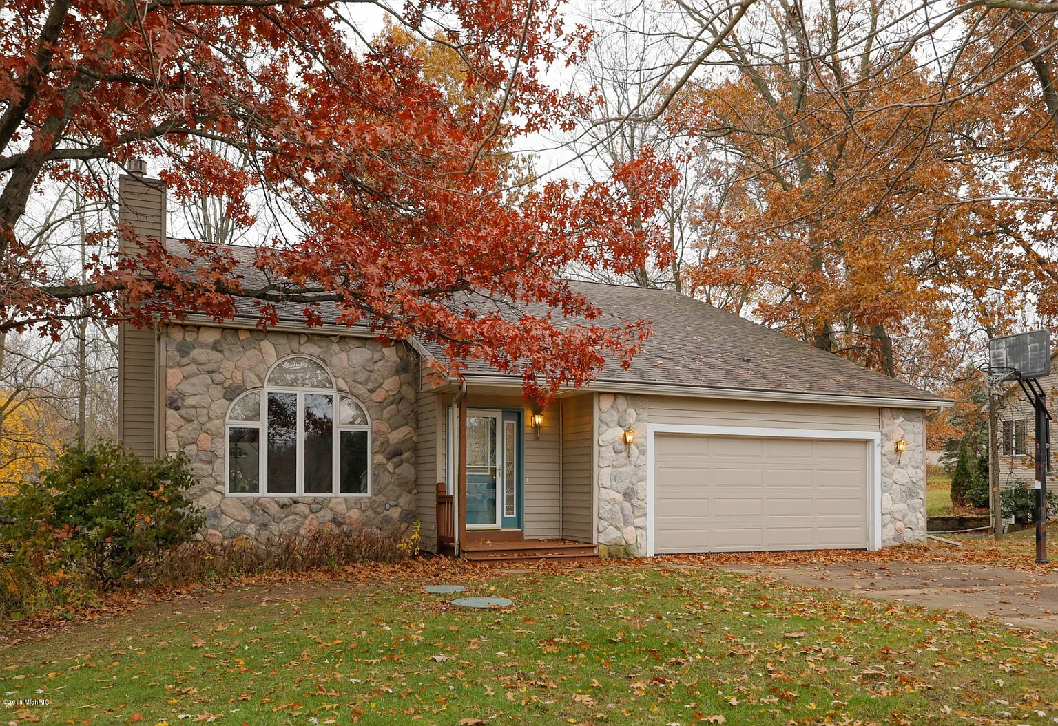 136 Rosewood Trl photo 1