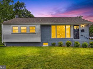 8300 Cathedral Ave, Hyattsville, MD 20784