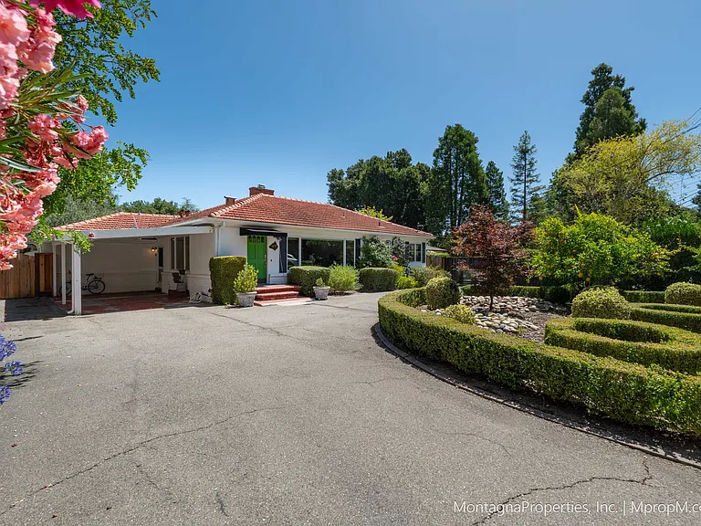 16911 Kennedy Rd — Photo 3