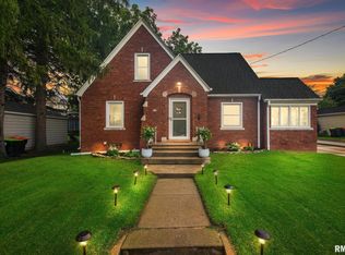 107 Catherine St, Washington, IL 61571