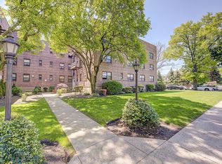 218-10 43rd Ave APT 3D, Queens, NY 11361