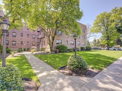 218-10 43rd Ave APT 3D, Queens, NY, 11361