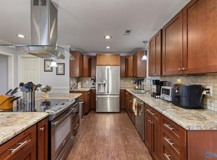 1126 11th Ave SE, Decatur, AL 35601