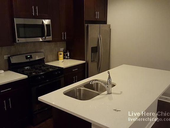 2nd image of 2400 W Taylor St #4B