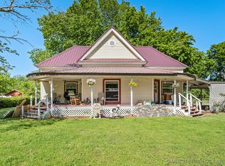 321 E Delaware St, Westville, OK 74965