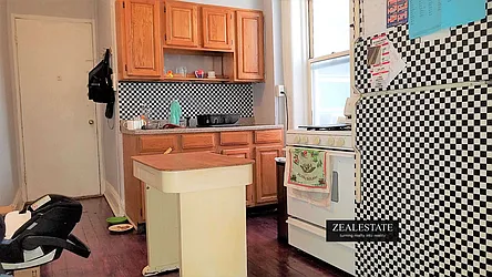 Rented by ZealEstate Group Inc