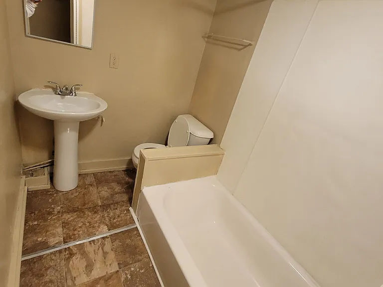 3047 Foltz St — Photo 3