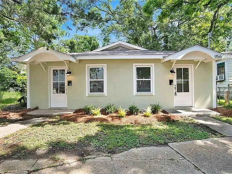 2 bed, 1.0 bath, 720 sqft, $1,300 — Photo 3