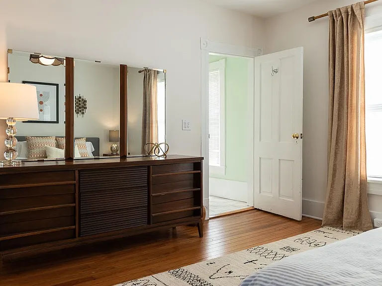 829 Belmont Ave #2 — Photo 9