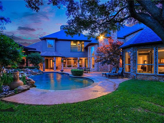 4th image of 6236 Chamberlyne Dr