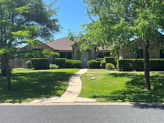 5th image of 100 Adelfa Dr