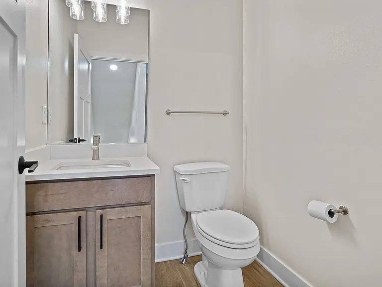 113 Eiche Dr — Photo 22