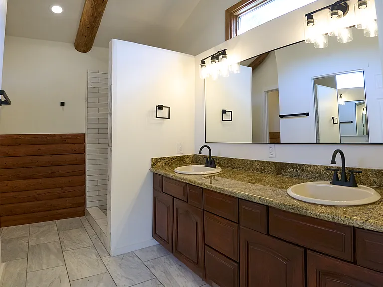 373 Loftyhill Dr — Photo 21