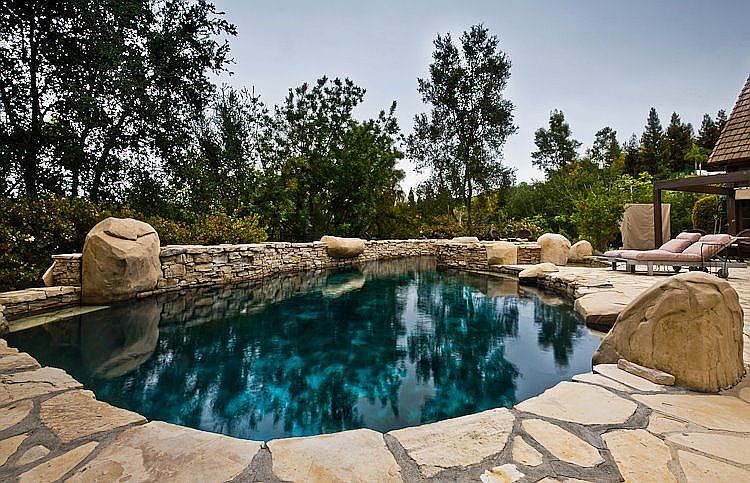 Lagoon style pool