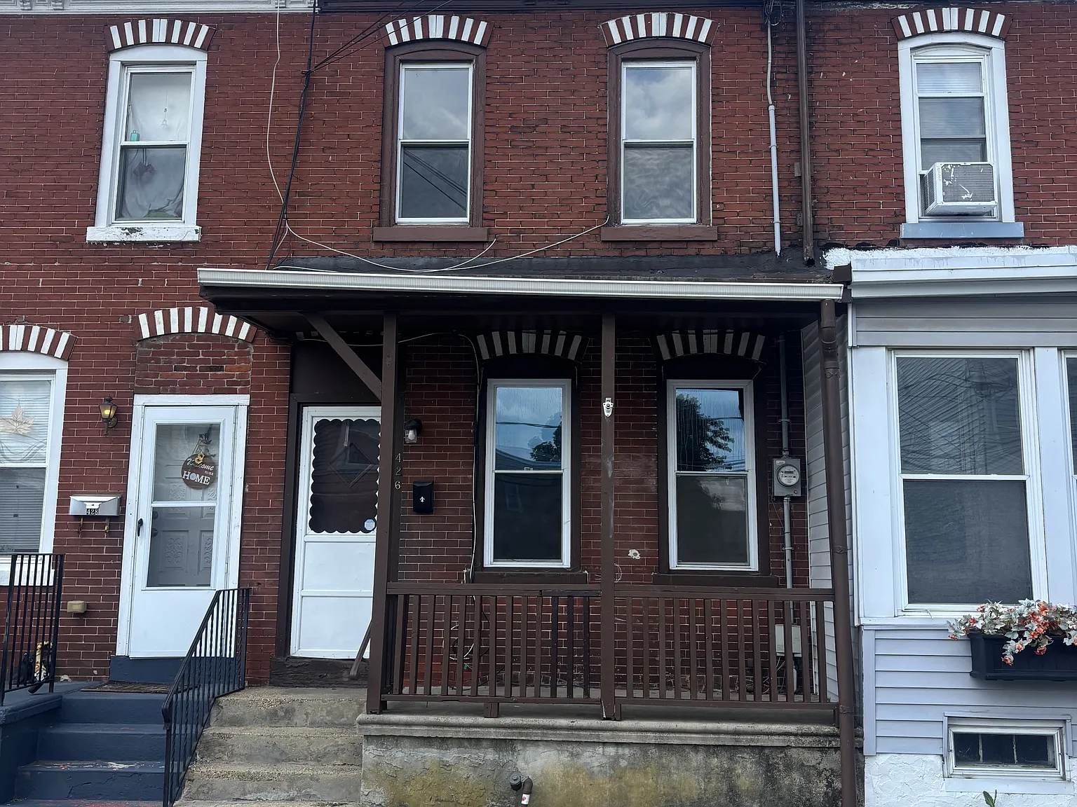 426 Hunter Street - 1 — Photo 1