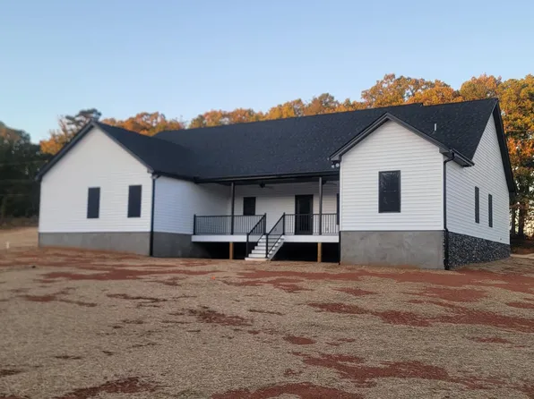 713 Down Creek Rd, Brookneal, VA 24528