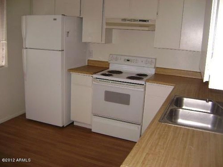 2nd image of 320 W 5th Pl APT 4