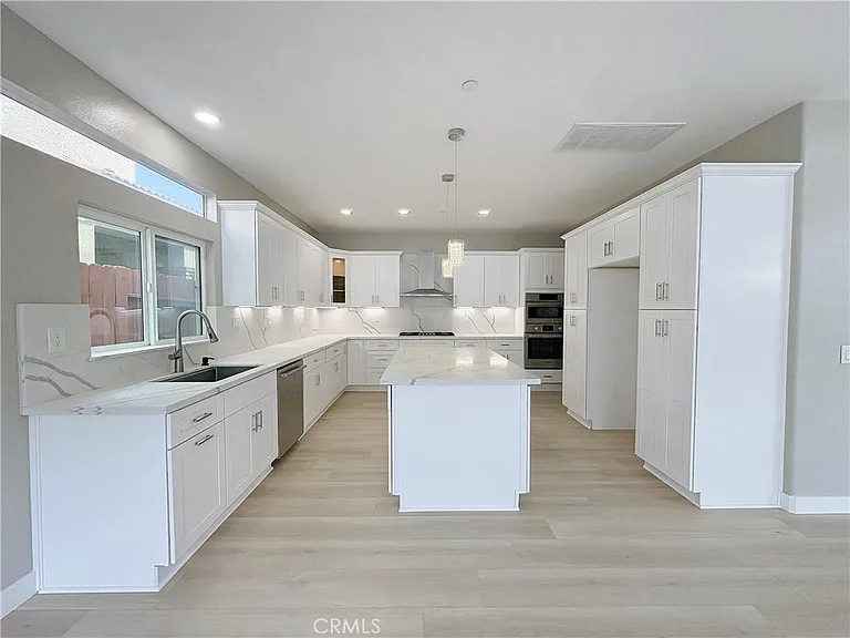 16370 Oldenburg Dr — Photo 10