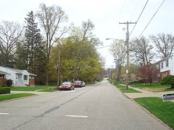 5th image of 4114 Elmwood Ave