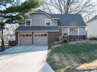16601 W 142nd Pl, Olathe, KS 66062