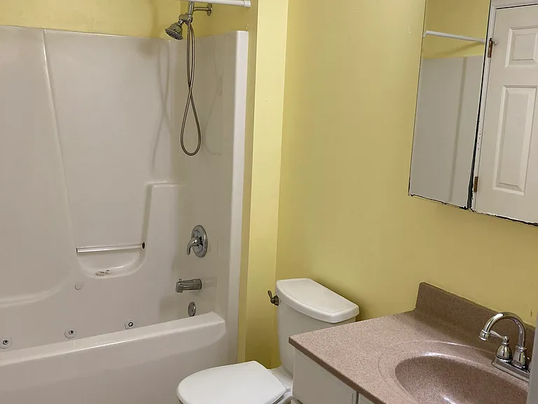 37 Glen Ave #0 — Photo 13