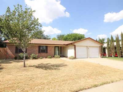 528 Stallion Ln, Saginaw, TX, 76179