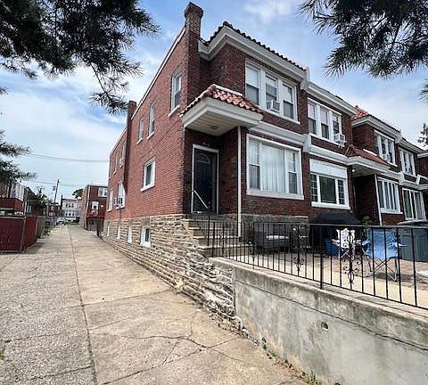 4th image of 7414 N 21st St