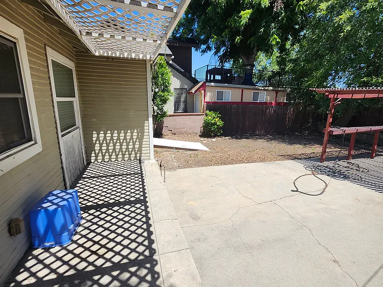 404 Plaza Serena — Photo 25