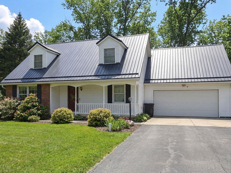 1st image of 1588 Country Homes Dr