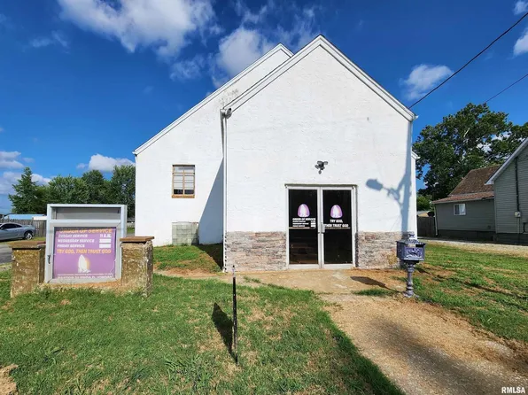 409 S Hill St, Marion, IL 62959