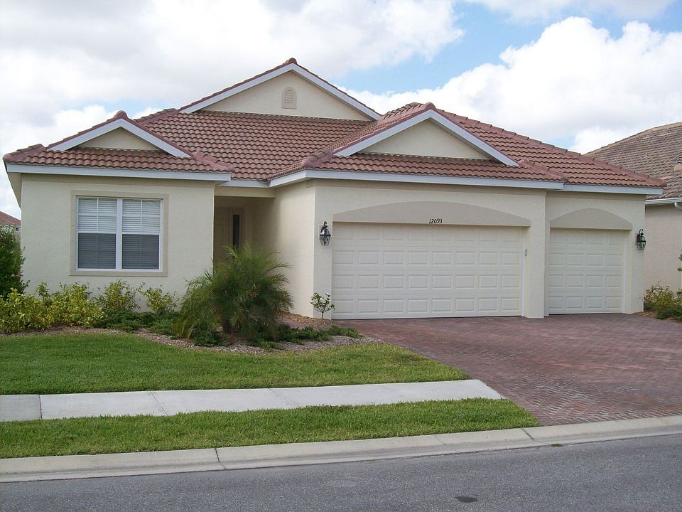 3 Car Garage