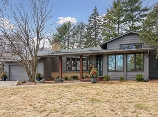 1231 Angelo Dr, Golden Valley, MN 55422