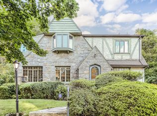 39 Old Orchard Rd, New Rochelle, NY 10804