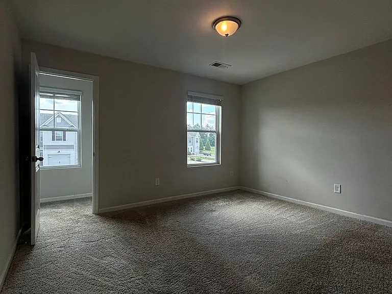 125 Adger Rd — Photo 20