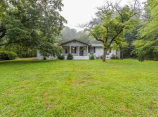 728 Lee School Rd, La Fayette, GA 30728